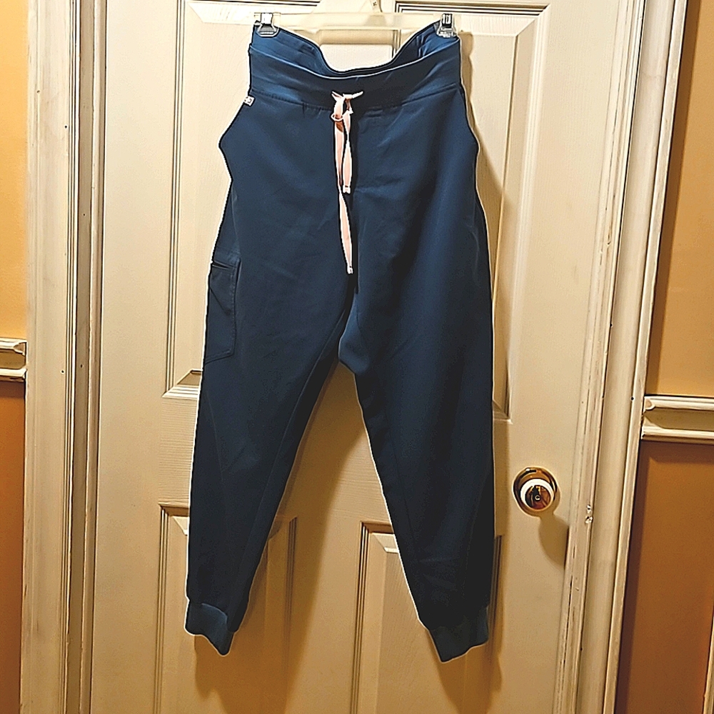Figs Zamora scrub pants (matching scrub top posted for sale as well)